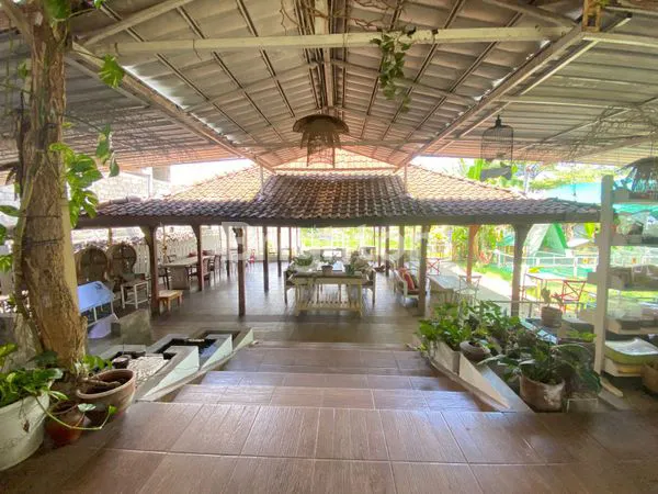 SEWA LAHAN + BANGUNAN RESTORAN SIAP OPERASI – KEROBOKAN