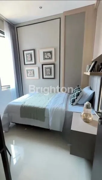 image RUMAH BARU 2 LANTAI PERUMAHAN PREMIUM DEKAT TOL SAWOJAJAR (4)