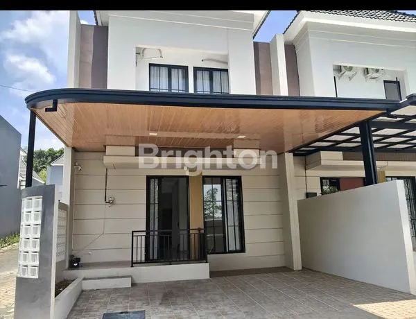 image RUMAH HOOK 2 LANTAI BANGUNAN BARU BANYUMANIK  (8)