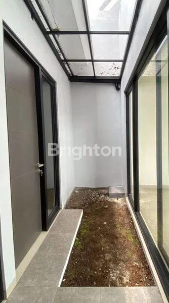 image RUMAH BARU 600 JTAN LOKASI PREMIUM DEKAT TOL SAWOJAJAR (5)