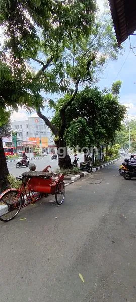 image \UD83C\UDFE2 DIJUAL – PROPERTY STRATEGIS UNTUK USAHA DAN KANTORN DI JALAN SLAMET RIYADI, SOLO \UD83C\UDFE2\N (4)