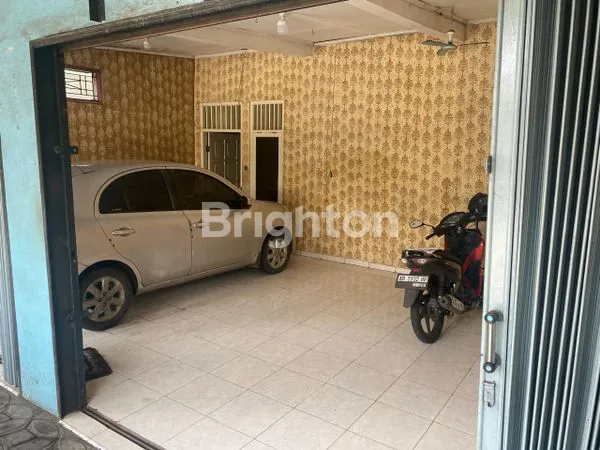 image RUMAH 3KT STRATEGIS DI ADISUMARMO COLOMADU (2)
