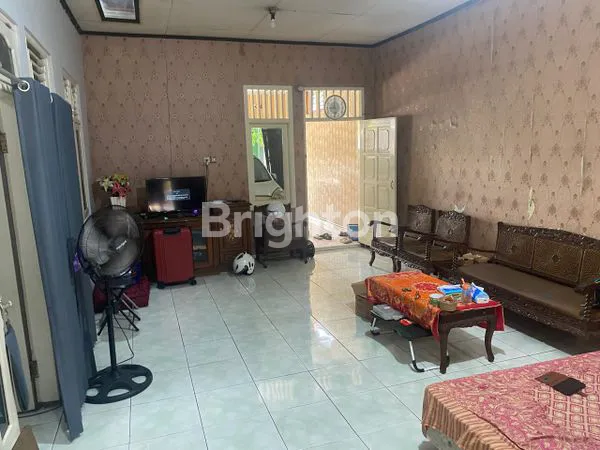image RUMAH 3KT STRATEGIS DI ADISUMARMO COLOMADU (4)