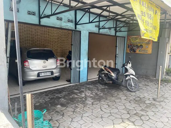 image RUMAH 3KT STRATEGIS DI ADISUMARMO COLOMADU (3)
