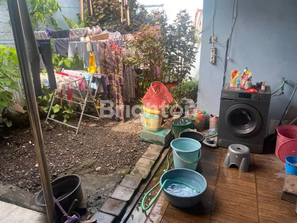image RUMAH 3KT STRATEGIS DI ADISUMARMO COLOMADU (8)