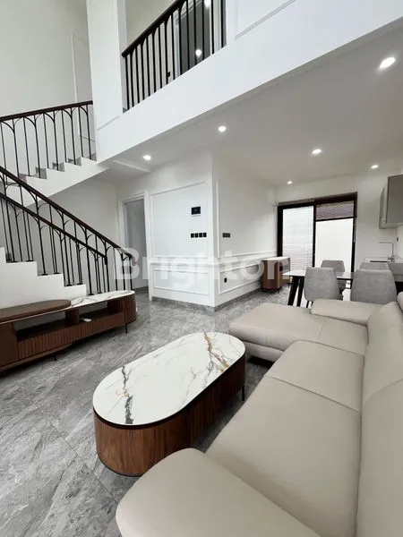image AUREA – KEMANG PRATAMA BEKASI*  RUMAH 2 LANTAI BERGAYA MODERN CLASSIC INI BISA KAMU MILIKI DENGAN BOOKING ALL IN CUMA 15 JUTA ! (2)