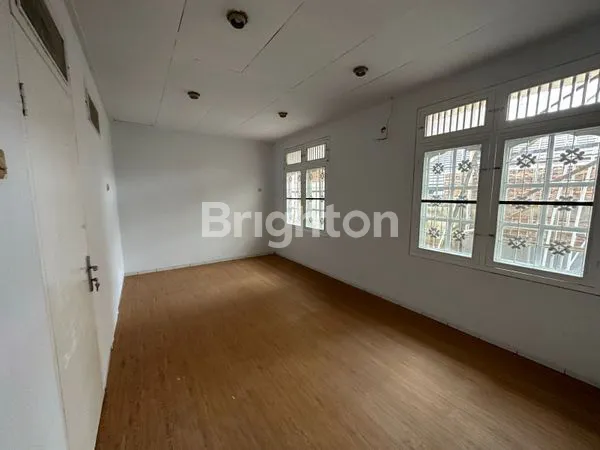 image RUMAH SIAP HUNI 1,5 LANTAI DI KELAPA HYBRIDA/ HIBRIDA KELAPA GADING JAKARTA UTARA (7)