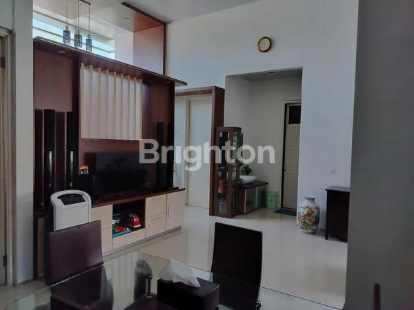 image DIJUAL RUMAH NYAMAN TERAWAT CITRALAND ROSEWOOD SURABAYA (4)