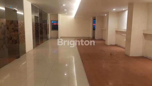 image RUKO 4 LANTAI DI JL . SLAMET RIYADI (5)