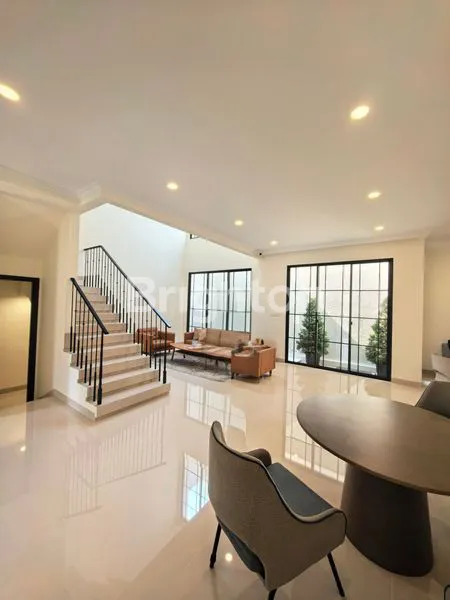 image RUMAH BARU DI SPRING GADING SERPONG TANGERANG (3)