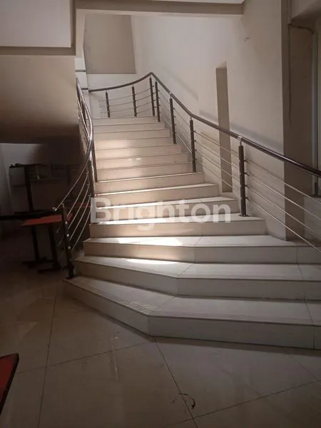 image RUMAH LUAS – DELTASARI INDAH, SIDOARJO COCOK UNTUK: HUNIAN KELUARGA BESAR, GUEST HOUSE / KOST EKSKLUSIF, KANTOR / TEMPAT USAHA (3)