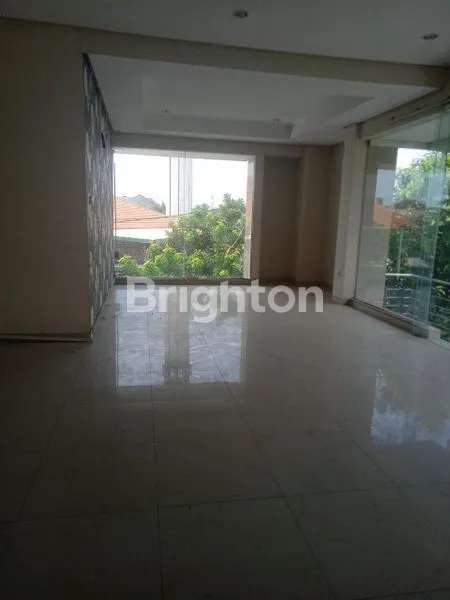 image RUMAH LUAS – DELTASARI INDAH, SIDOARJO COCOK UNTUK: HUNIAN KELUARGA BESAR, GUEST HOUSE / KOST EKSKLUSIF, KANTOR / TEMPAT USAHA (7)