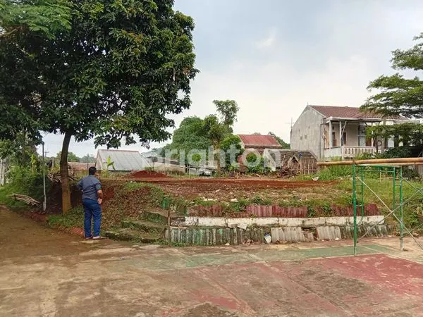 image RUMAH SIAP HUNI DAN TANAH LUAS MURAH CIBINONG (6)