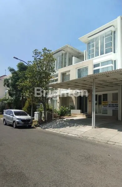 image LUXURY HOUSE-FULLY FURNISHED PAKUWON INDAH-LA RIZ EMBASSY SURABAYA BARAT (1)