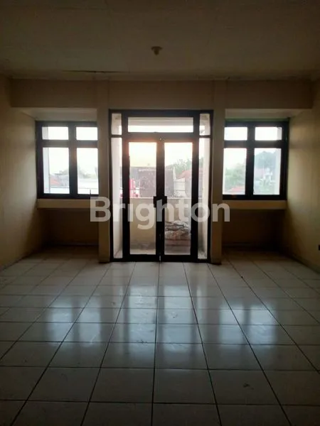 image RUKO STRATEGIS DI PAJANG, 2 LANTAI SIAP USAHA (3)