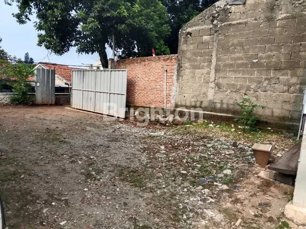 DIJUAL TANAH ADA BANGUNAN GUDANG  NYA  DI PONDOK CABE ILIR PAMULANG TANGERANG SELATAN.