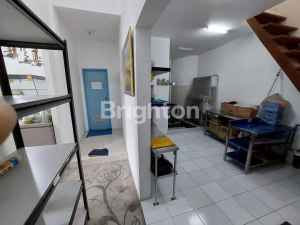 image RUKO STRATEGIS NOL JALAN RAYA CILIWUNG, SELANGKAH KE DIPONEGORO, SURABAYA PUSAT (2)