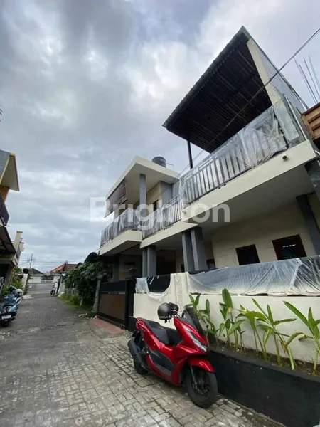 image RUMAH MODERN MINIMALIS BERGAYA SEMI VILLA ONE GATE SYSTEM(164V) (6)