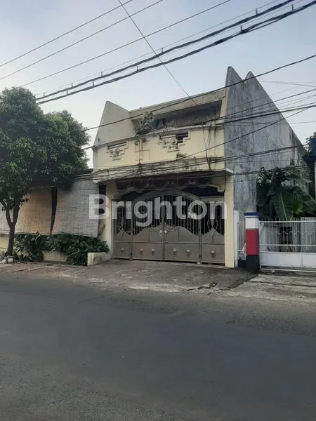 RUMAH HITUNG TANAH 3 MENIT DARI TUNJUNGAN PLAZA SURABAYA