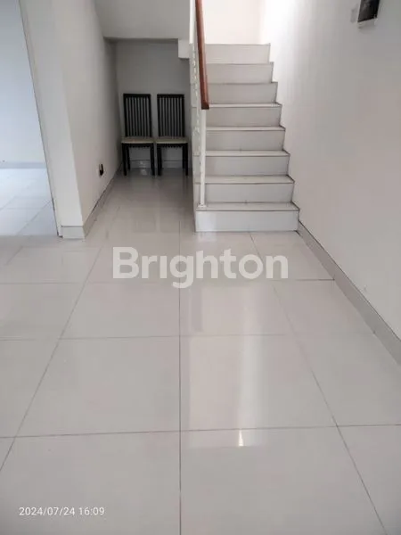 image RUMAH GRAND PAKUWON SIAP HUNI TERAWAT KOSONGAN (3)