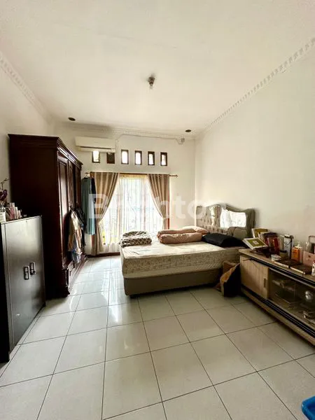 image RUMAH 3 LANTAI LT 198M² DI MAMPANG INDAH (8)