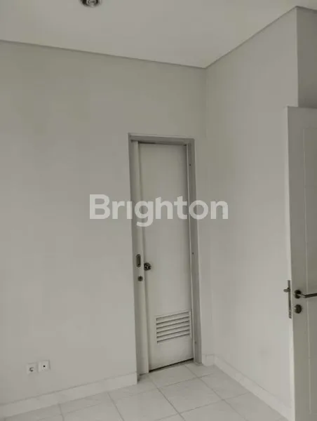 image RUMAH 2 LANTAI MALIBU VILLAGE - GADING SERPONG (4)