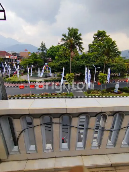 image RUKO DEPAN ALUN-ALUN KOTA WISATA BATU (1)