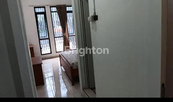 image RUKO 2,5 LANTAI TENGAH KOTA (4)