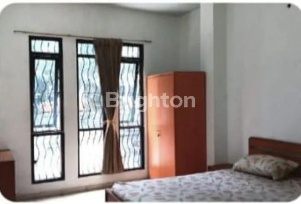 image RUKO 2,5 LANTAI TENGAH KOTA (5)