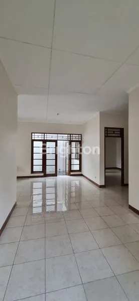 image SEWA RUMAH, LUAS, NYAMAN, ASRI DAN STRATEGIS (6)