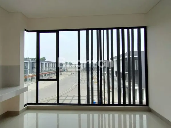 image RUKO HAMPTON 3 LANTAI ALFRESCO GADING SERPONG (3)