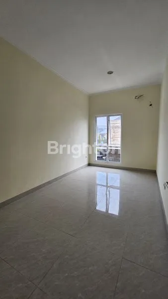 image RUMAH RAPI SEKTOR 7 GADING SERPONG (3)