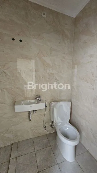 image RUMAH RAPI SEKTOR 7 GADING SERPONG (7)