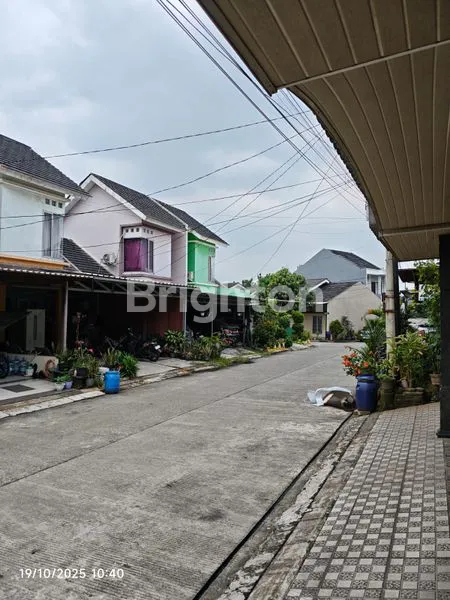 image RUMAH MEWAH FULL FURNISH LT 262M² CIBODAS TANGERANG (1)
