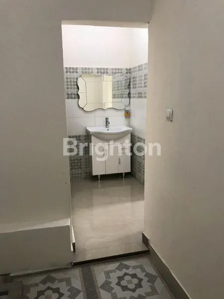 image RUMAH CANTIK 2 LANTAI FURNISHED DEKAT TUGU MUDA & RS KARIADI (2)