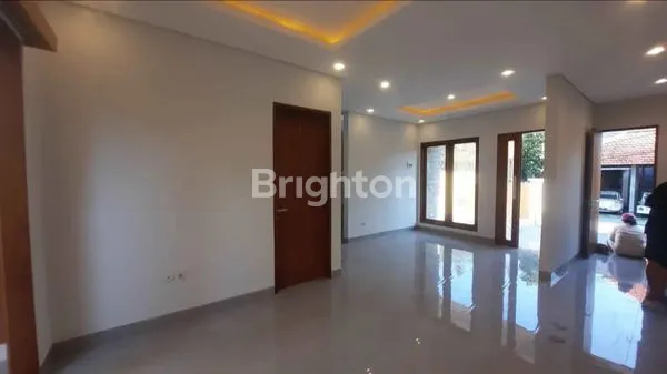 image RUMAH BARU DI RENON DENPASAR BALI (2)