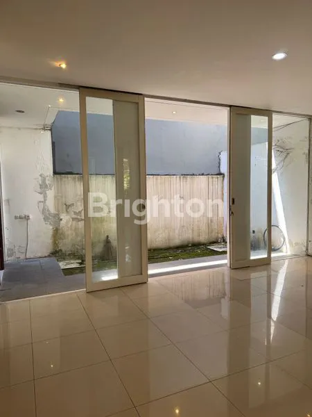 image RUMAH BARU SIAP HUNI DI CITRALAND, 3+1 KT, SHM (2)