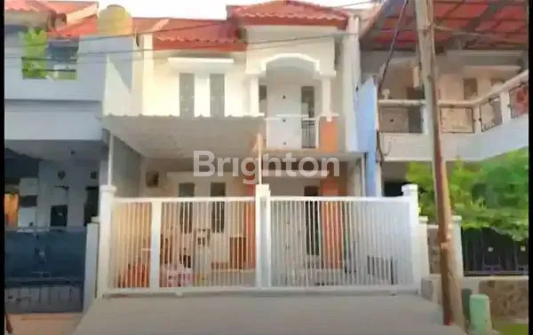 image RUMAH SIAP HUNI, BERSIH DAN BARU RENOVASI  DISEWAKAN DI HARAPAN INDAH2 (1)