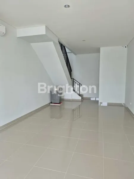 image RUKO BARU 3 LANTAI MURAH ILAGO GADING SERPONG HADAP JALAN COCOK UNTUK CAFFE, KLINIK, SHOWROOM, BIMBEL, APOTEK, DLL\N  (4)