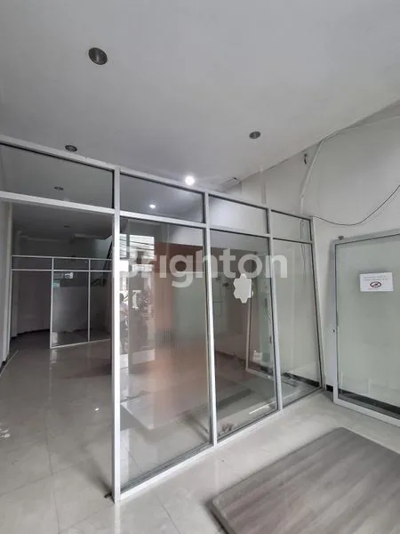 image RUKO 3 LANTAI SIAP PAKAI DI TEMBALANG BANYUMANIK (1)