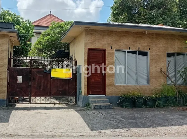 image DISEWAKAN RUMAH 2 LANTAI DI PEGUYANGAN (2)