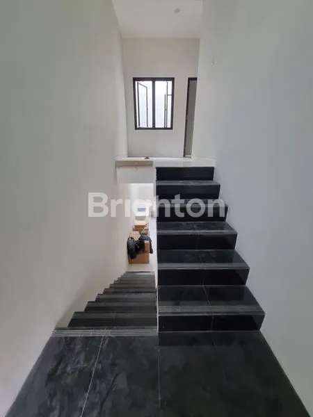 image RUMAH BARU 2LT KARANGASEM 5 MNT KE UNAIR (4)