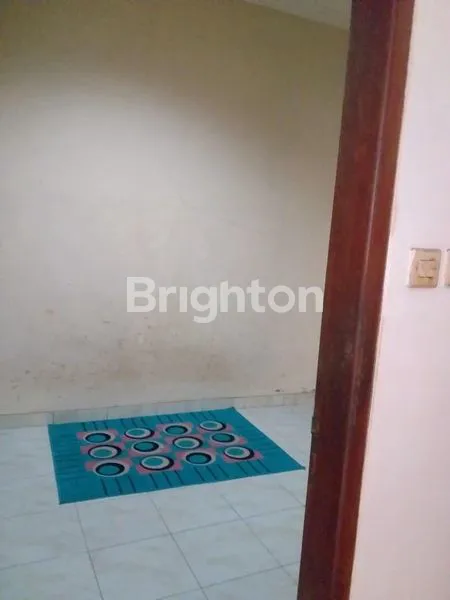 image DIJUAL RUMAH 2 LANTAI  6 KAMAR TIDUR 6BR + 2 KAMAR MANDI DI HAYAM WURUK JAKARTA BARAT NON FURNISH (3)