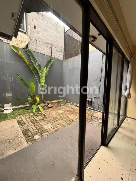 image CLUSTER GOLDEN PARK 1, SANGAT STRATEGIS,  LINGKUNGAN NYAMAN, SEMI FURNISHED  (5)