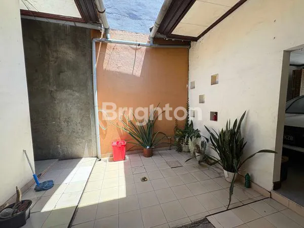 image RUMAH BESAR DAN NYAMAN 1 LANTAI LUAS TANAH 400 M2 AREA DEKAT LIVING WORLD GATOT SUBROTO TIMUR DENPASAR (8)