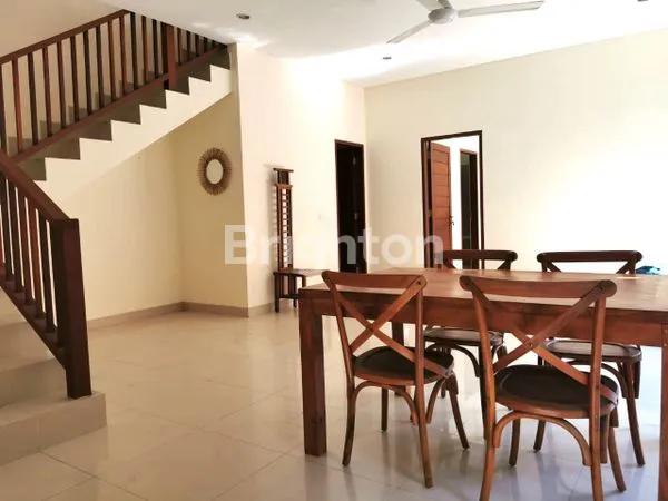 image \UD83C\UDFE1 DISEWAKAN VILLA DI MERTA SARI, SANUR\N (5)