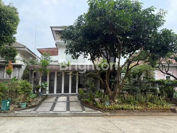 image RUMAH 2 LANTAI, SHM, DENGAN HALAMAN LUAS DI SENTUL CITY, DEKAT TOL DAN MALL AEON (8)