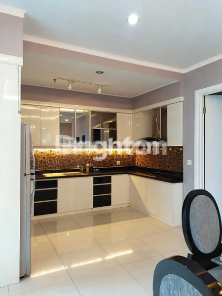 image DIJUAL/ DISEWAKAN APARTEMEN THE VIA & THE VUE CW (CIPUTRA WORLD) SURABAYA LANTAI 21 LIFT PRIVATE (4)