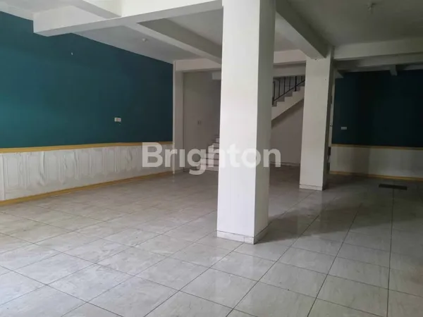 image SEWA RUKO TINGKAT  2 KAWASAN PADAT PENDUDUK COCOK UNTUK BERBAGAI MACAM USAHA ATAU TEMPAT TINGGAL (5)