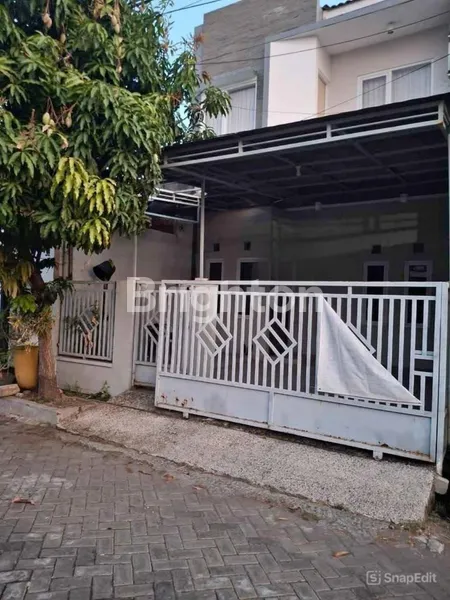 image HUNIAN TERAWAT 2 LANTAI SEMI FURNISH DI SUKOLILO DIAN REGENCY SURABAYA (1)